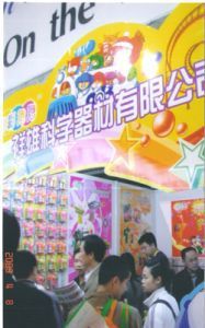 塑胶玩具 技术开发与市场销售的双轮驱动